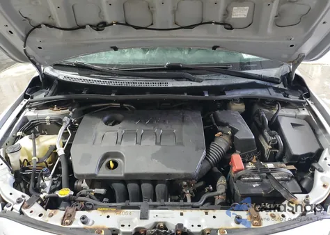 2013 Toyota Corolla Base z USA, uszkodzony, nr VIN 2T1BU4EE7DC102674